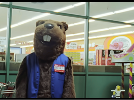 Dari Bikin Lagu di Apartemen New York hingga Cameo Kocak Ben Stiller di Supermarket di Video Musik “Closer” dari Travis
